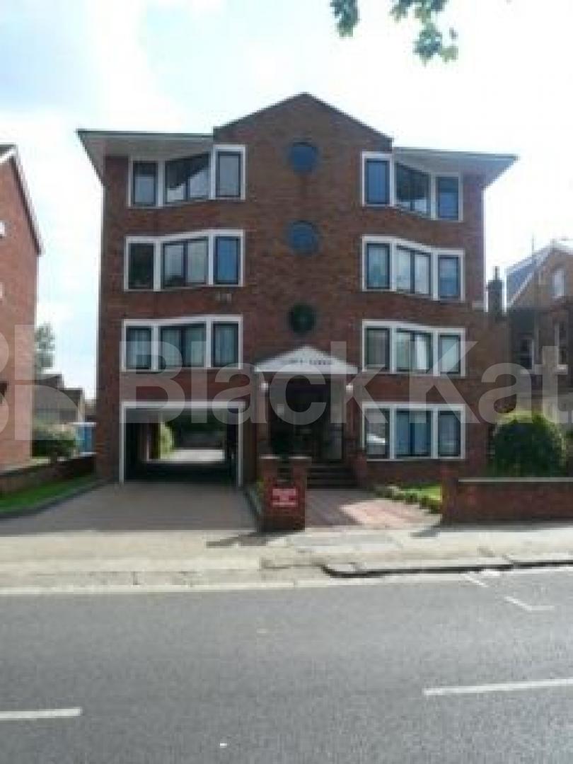 			NEW INSTRUCTION! , 2 Bedroom, 1 bath, 1 reception Flat			 Torrington Park, NORTH FINCHLEY 